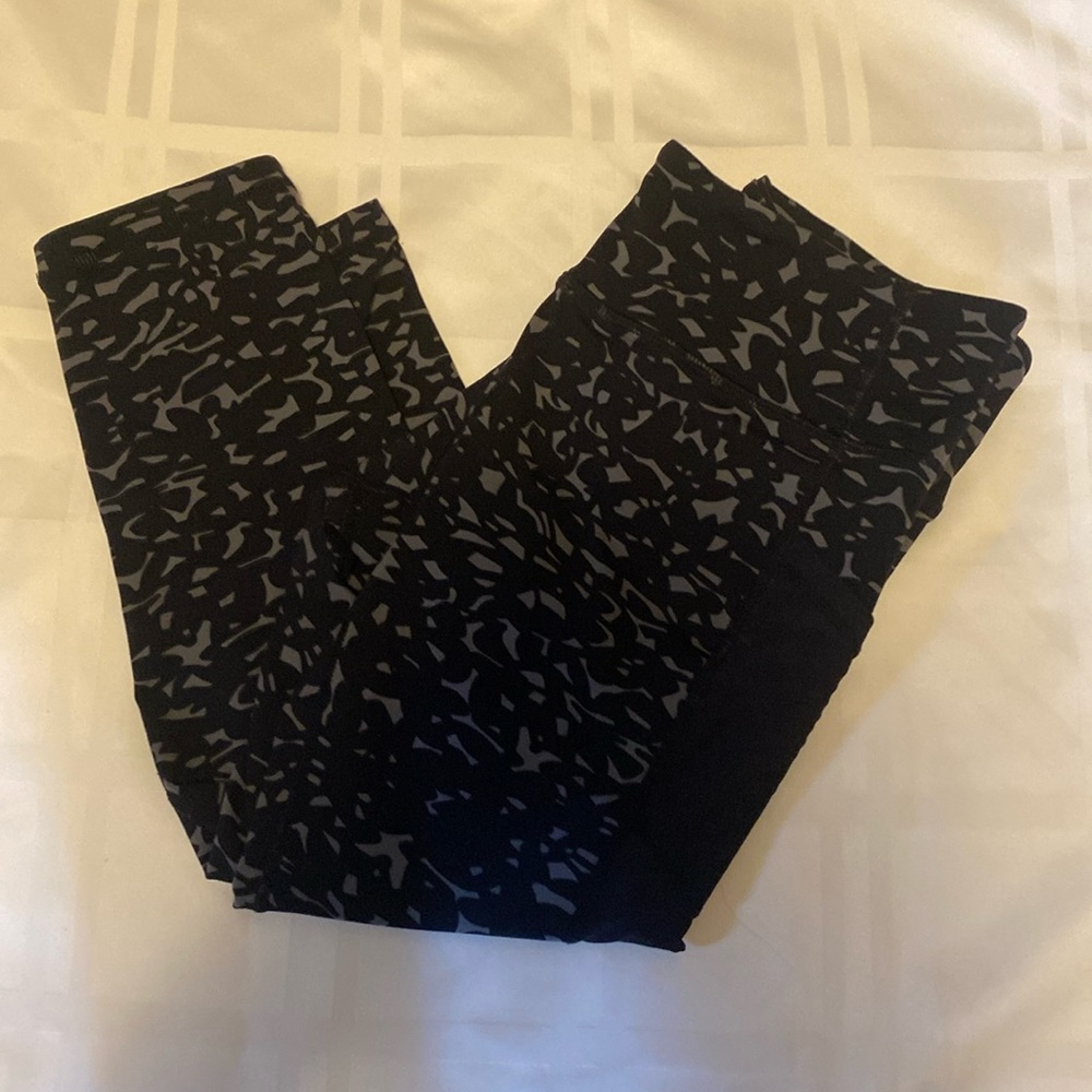 Lululemon capris